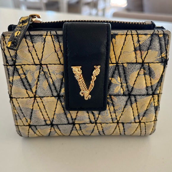 Versace Handbags - Versace Virtus Quilted Compact Wallet – Black & Yellow Floral w/ Gold Hardware